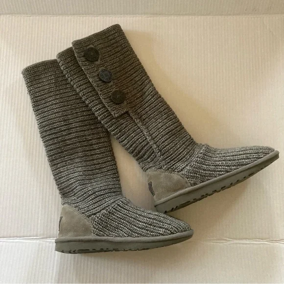 UGG Classic Cardy Boots Size 6 - Picture 1 of 11